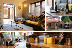 Cosy 3 bedroom 2 Bathroom House with Parking